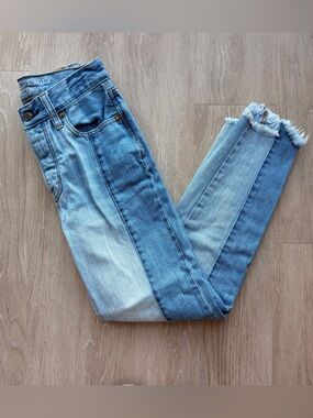 American Eagle Outfitters two tone jeans